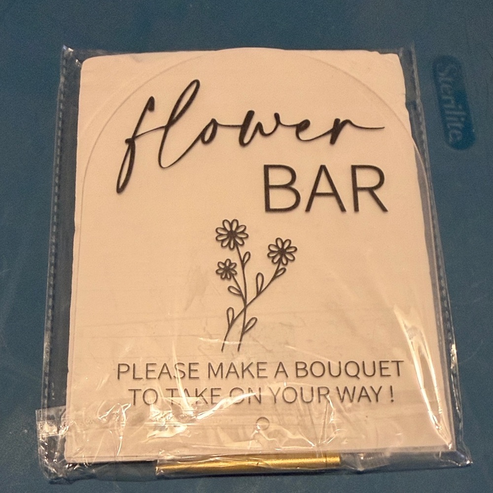 Clear Flower Bar Sign